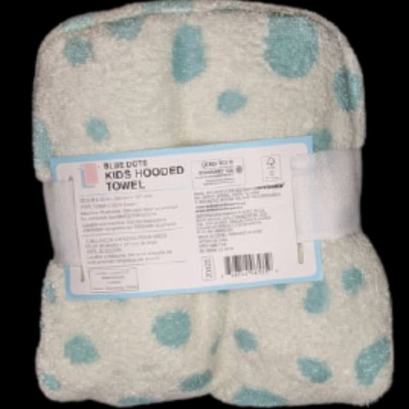 Marmalade Kids' Hooded Towels - Mint Dots - Picture 3 of 3
